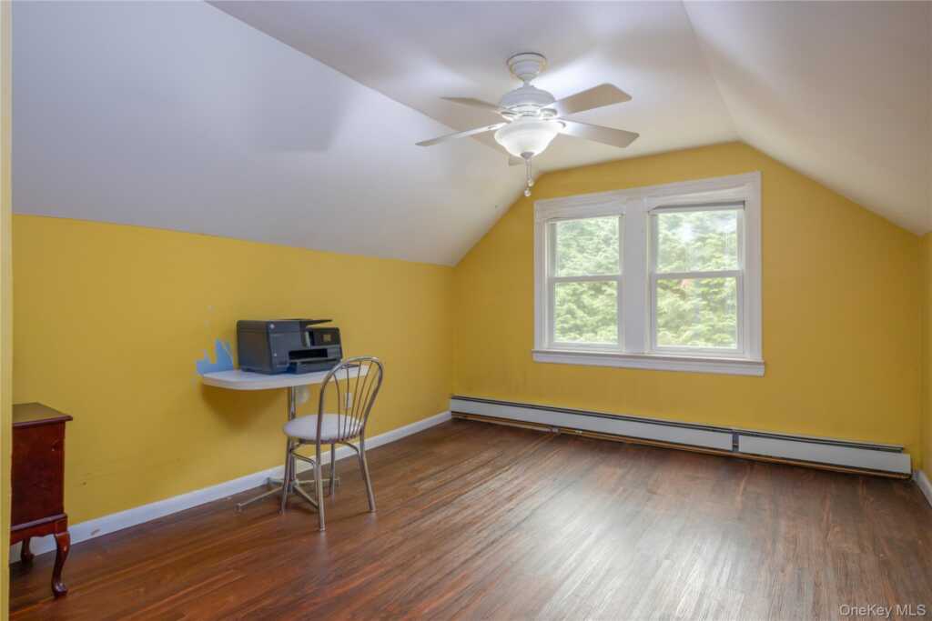 22 W Crooked Hill Road, Pearl River, NY 10965 - Photo 15 of 17