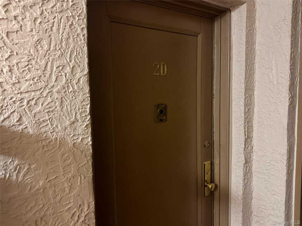 30 Windsor Terrace, Unit #2D, White Plains, NY 10601 - Photo 17 of 24