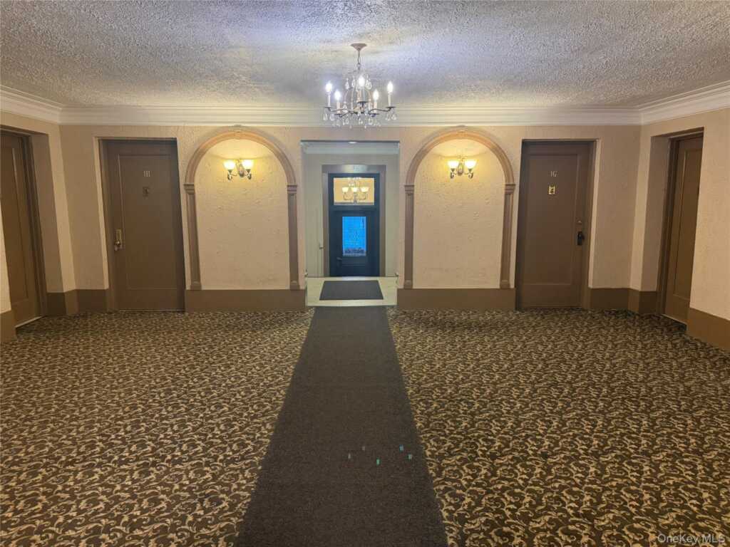30 Windsor Terrace, Unit #2D, White Plains, NY 10601 - Photo 19 of 24