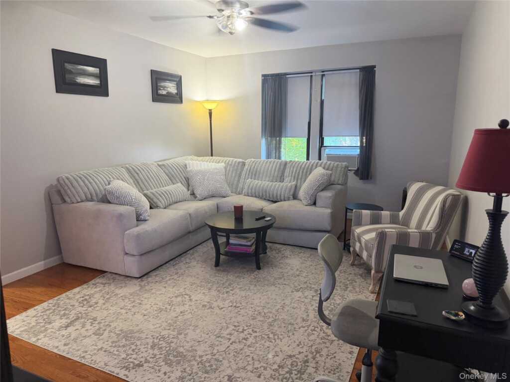 30 Windsor Terrace, Unit #2D, White Plains, NY 10601 - Photo 2 of 24