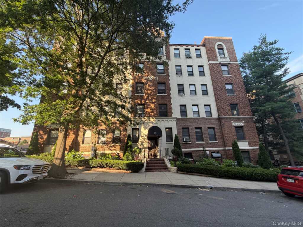 30 Windsor Terrace, Unit #2D, White Plains, NY 10601 - Photo 23 of 24