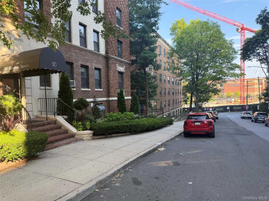 30 Windsor Terrace, Unit #2D, White Plains, NY 10601 - Photo 24 of 24