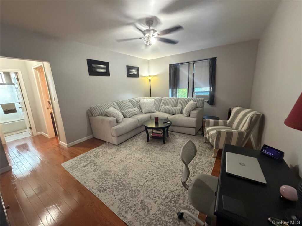 30 Windsor Terrace, Unit #2D, White Plains, NY 10601 - Photo 4 of 24