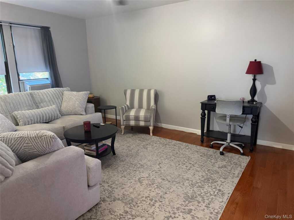 30 Windsor Terrace, Unit #2D, White Plains, NY 10601 - Photo 5 of 24
