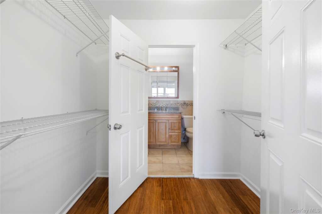 101 Gedney Street, Unit #EE, Nyack, NY 10960 - Photo 16 of 19