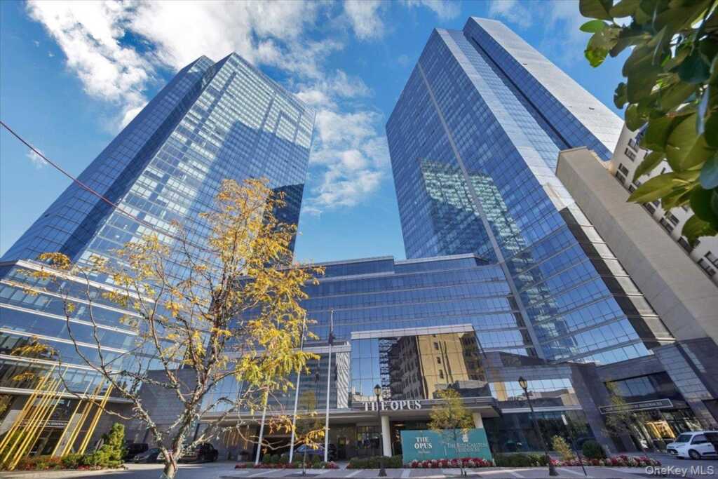 5 Renaissance, Unit #18E, White Plains, NY 10601