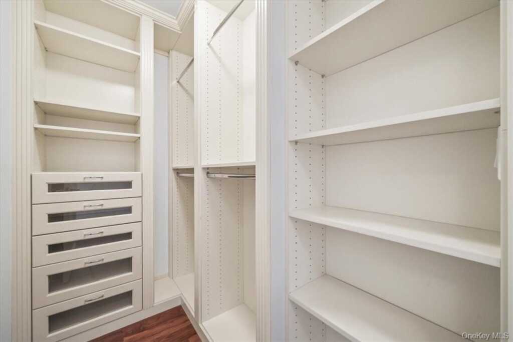 5 Renaissance, Unit #18E, White Plains, NY 10601 - Photo 24 of 34