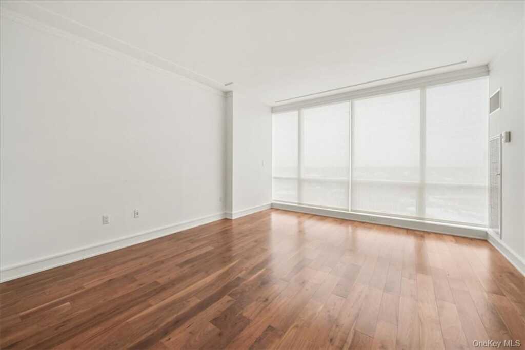 5 Renaissance, Unit #18E, White Plains, NY 10601 - Photo 25 of 34