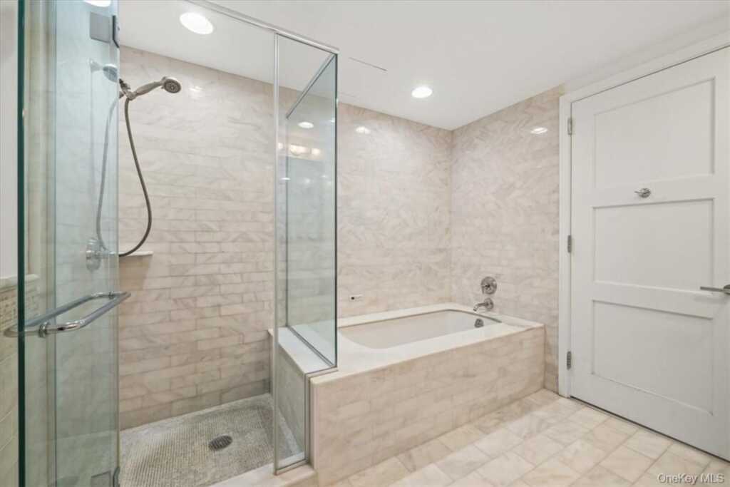 5 Renaissance, Unit #18E, White Plains, NY 10601 - Photo 29 of 34