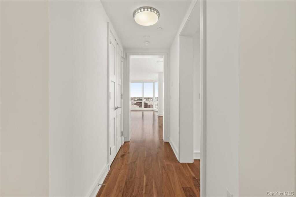 5 Renaissance, Unit #18E, White Plains, NY 10601 - Photo 3 of 34