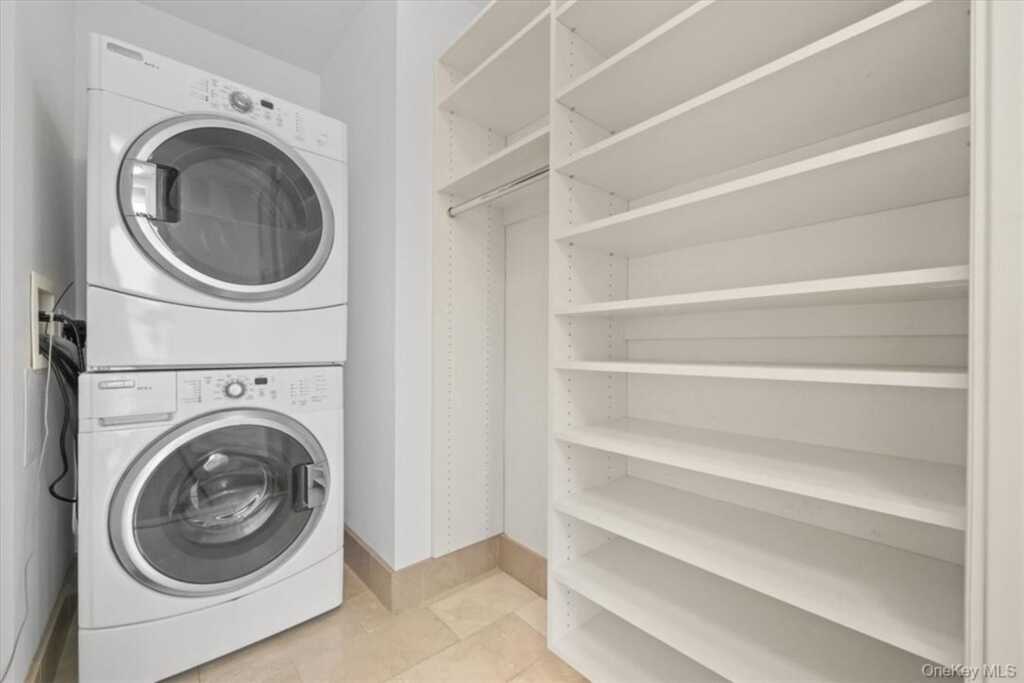 5 Renaissance, Unit #18E, White Plains, NY 10601 - Photo 32 of 34