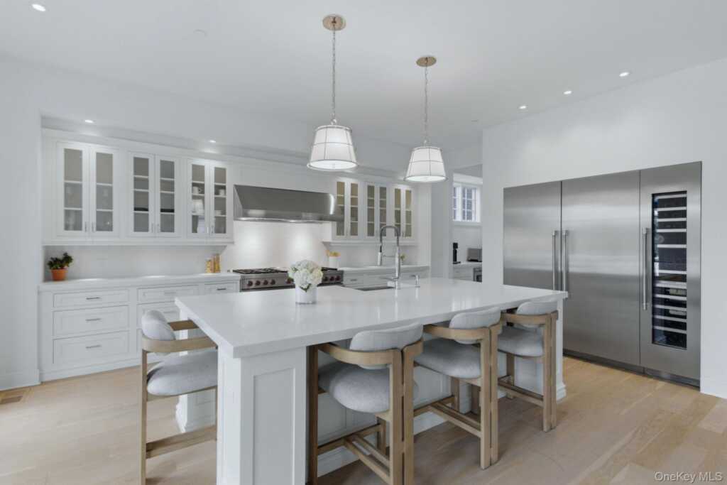 4 Primrose Lane, Rye, NY 10573 - Photo 10 of 50