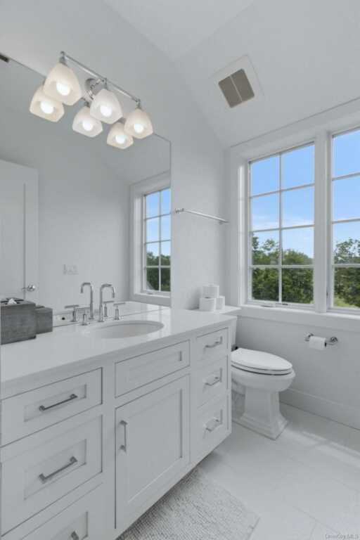 4 Primrose Lane, Rye, NY 10573 - Photo 29 of 50