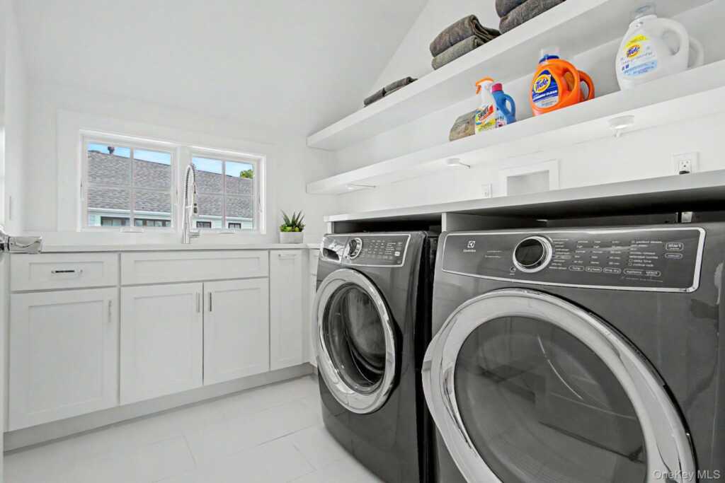 4 Primrose Lane, Rye, NY 10573 - Photo 35 of 50