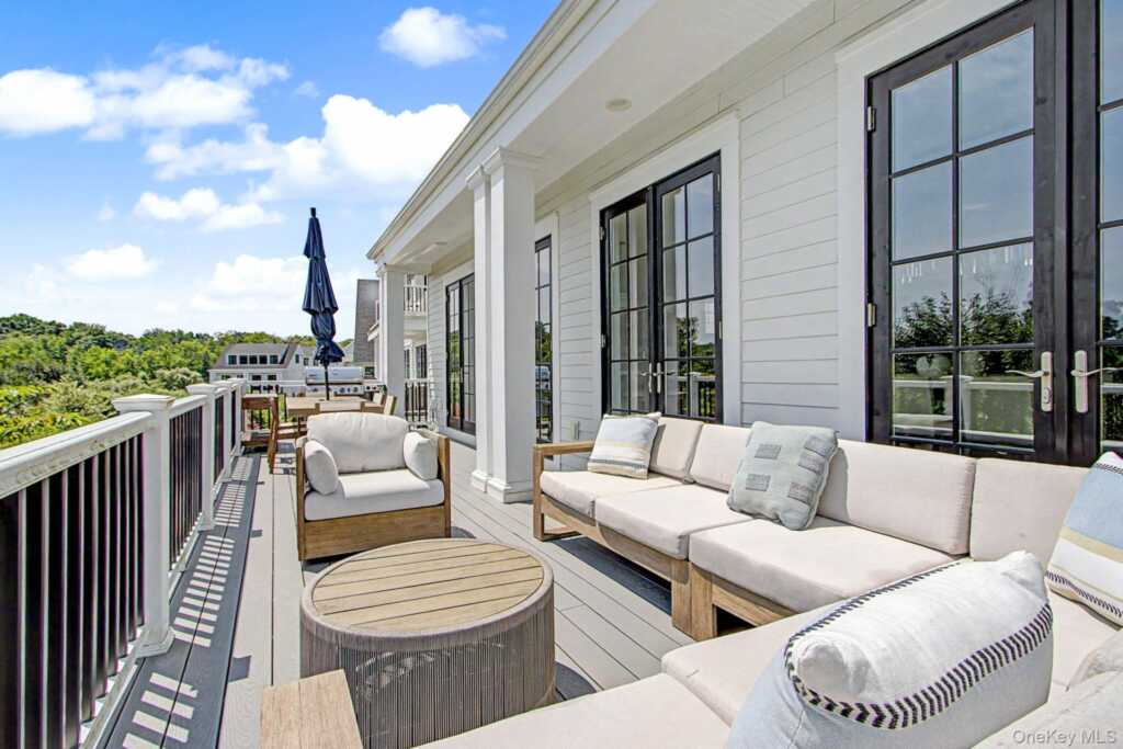 4 Primrose Lane, Rye, NY 10573 - Photo 40 of 50