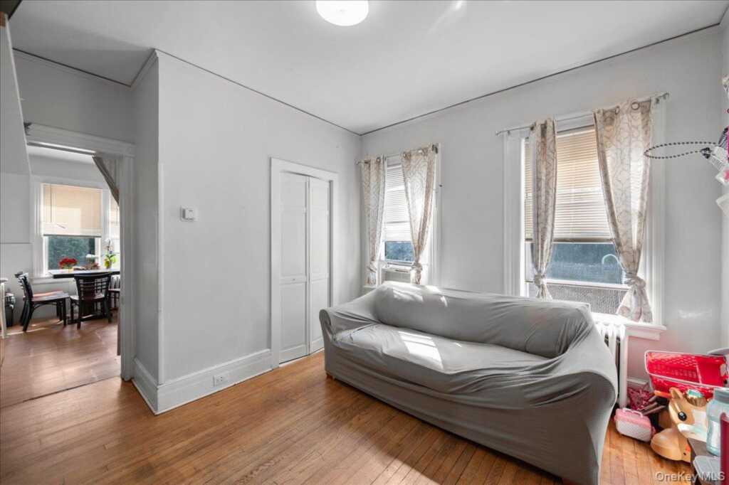 15 Bulkley Avenue, Rye, NY 10573 - Photo 9 of 27