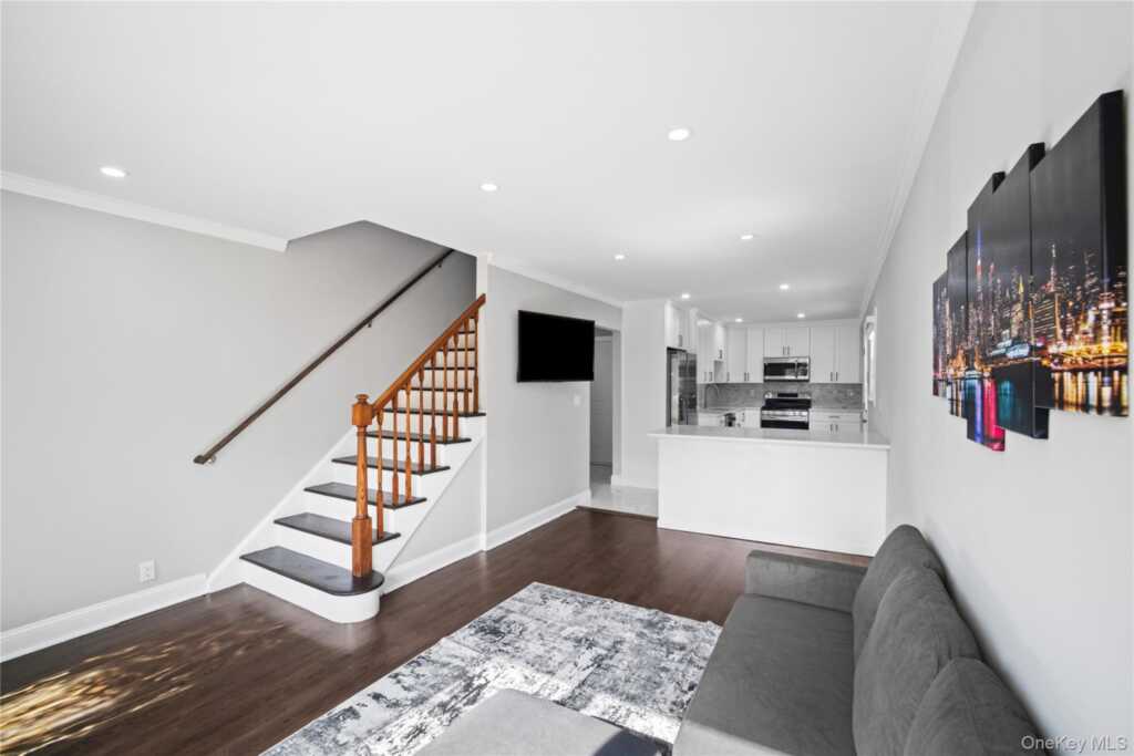 56 Independence Street, White Plains, NY 10606 - Photo 3 of 40