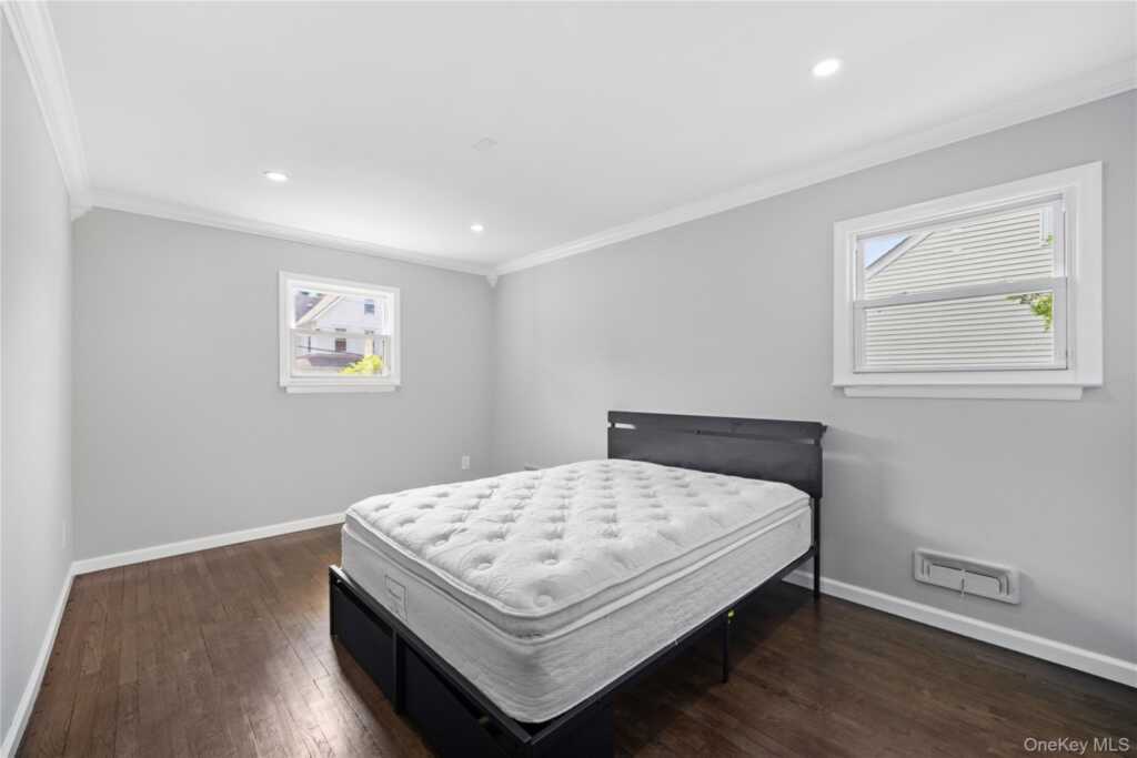 56 Independence Street, White Plains, NY 10606 - Photo 7 of 40