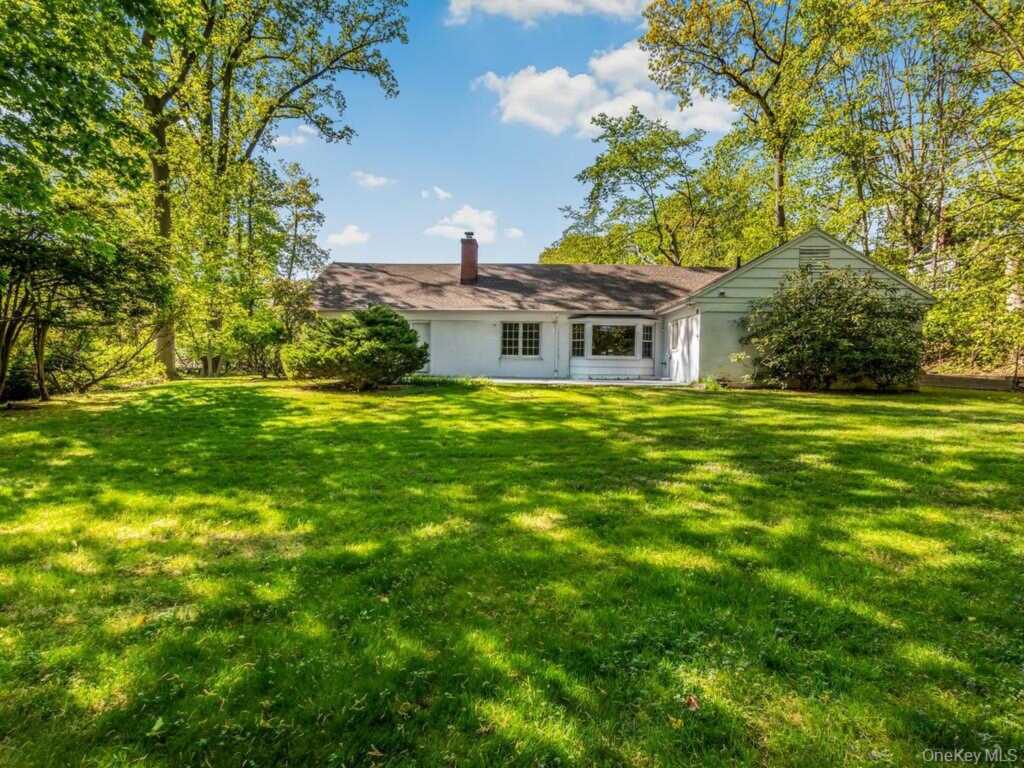 35 Barnard Road, New Rochelle, NY 10801 - Photo 16 of 18