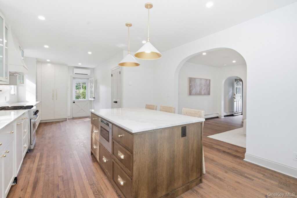 444 Milton Road, Rye, NY 10580 - Photo 10 of 33