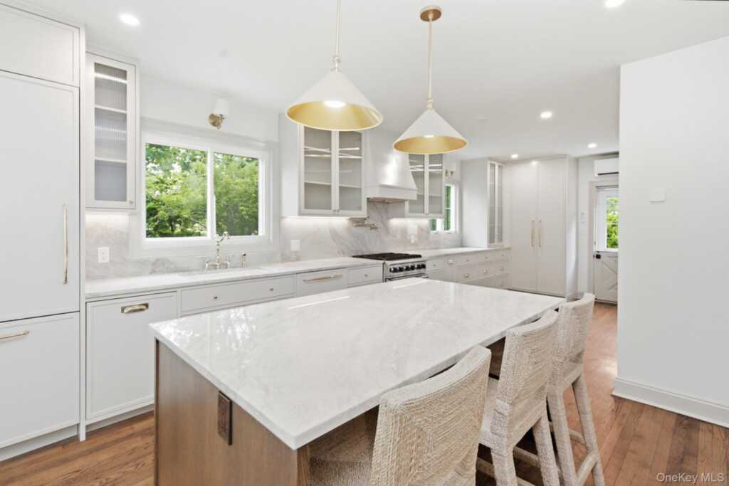444 Milton Road, Rye, NY 10580 - Photo 11 of 33