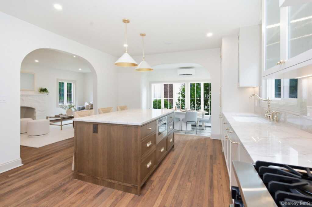 444 Milton Road, Rye, NY 10580 - Photo 7 of 33