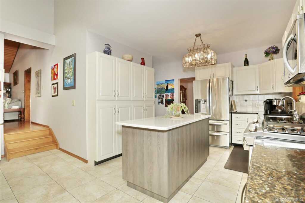 2 Westend Avenue, Nyack, NY 10960 - Photo 11 of 50