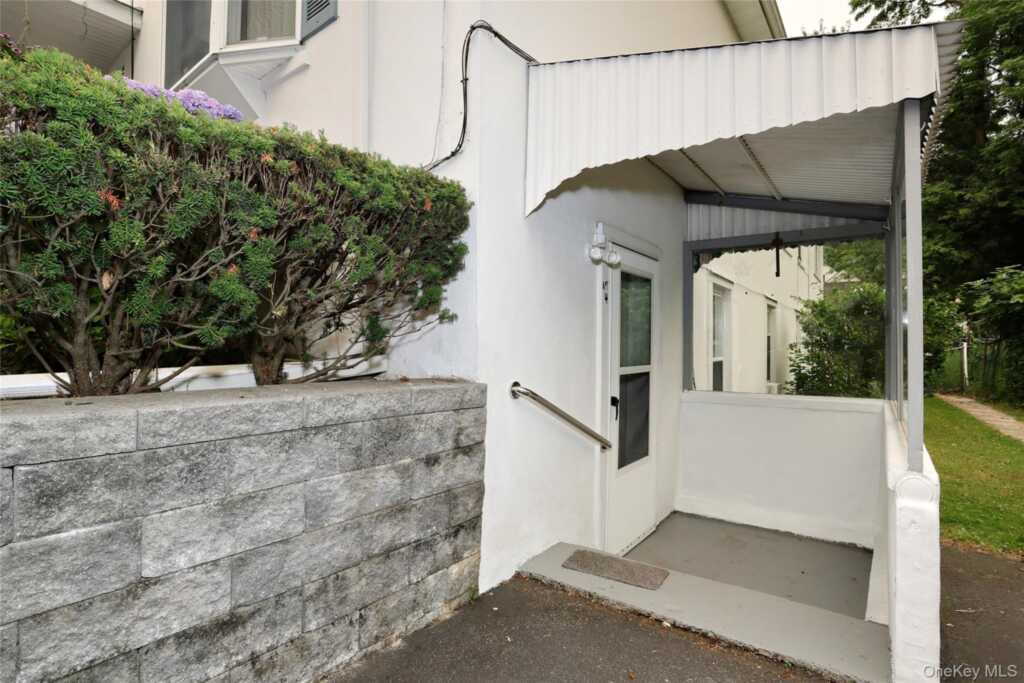 2 Westend Avenue, Nyack, NY 10960 - Photo 24 of 50