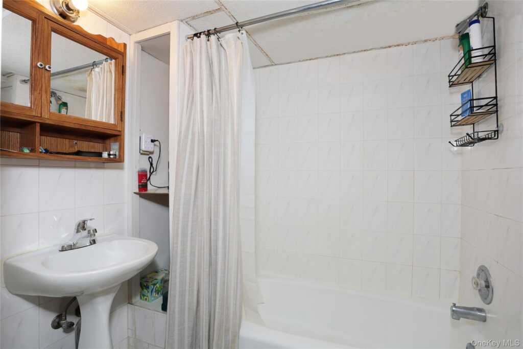 2 Westend Avenue, Nyack, NY 10960 - Photo 33 of 50