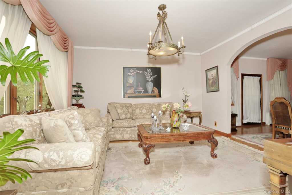 2 Westend Avenue, Nyack, NY 10960 - Photo 5 of 50