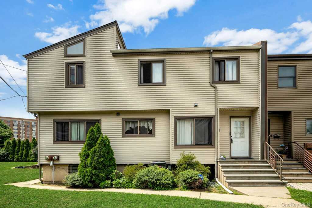 309 Pelham Road, New Rochelle, NY 10805