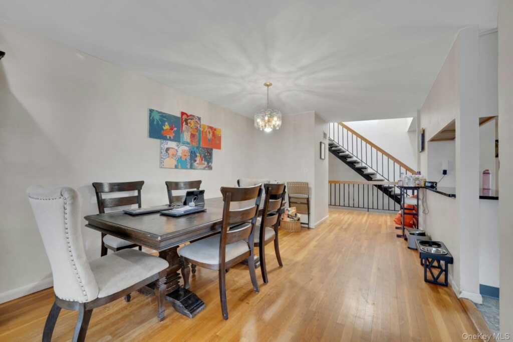 309 Pelham Road, New Rochelle, NY 10805 - Photo 26 of 48