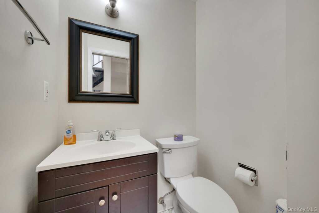 309 Pelham Road, New Rochelle, NY 10805 - Photo 27 of 48