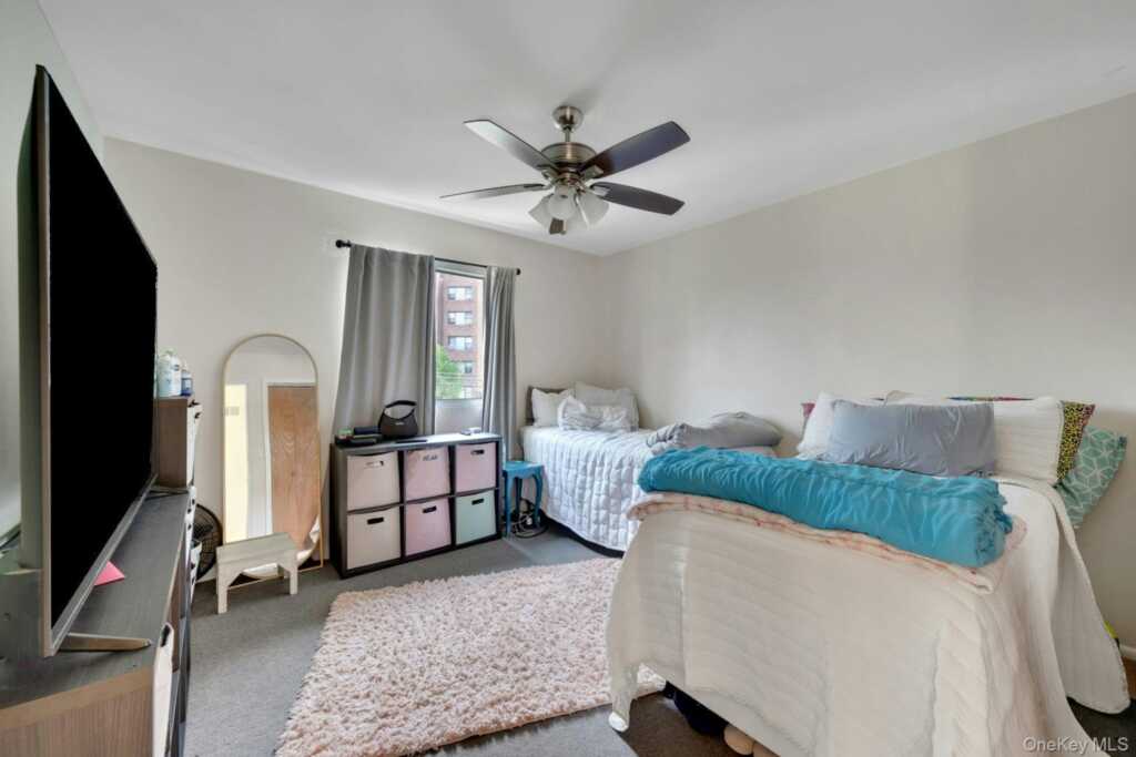 309 Pelham Road, New Rochelle, NY 10805 - Photo 29 of 48