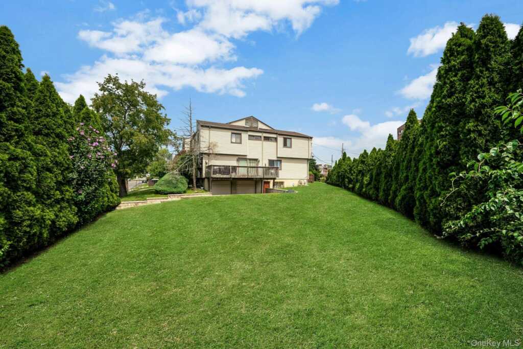 309 Pelham Road, New Rochelle, NY 10805 - Photo 42 of 48