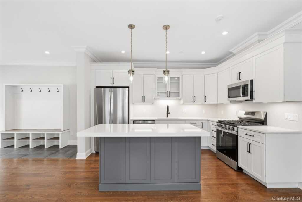 124-B Maple Avenue, Rye, NY 10580 - Photo 4 of 33
