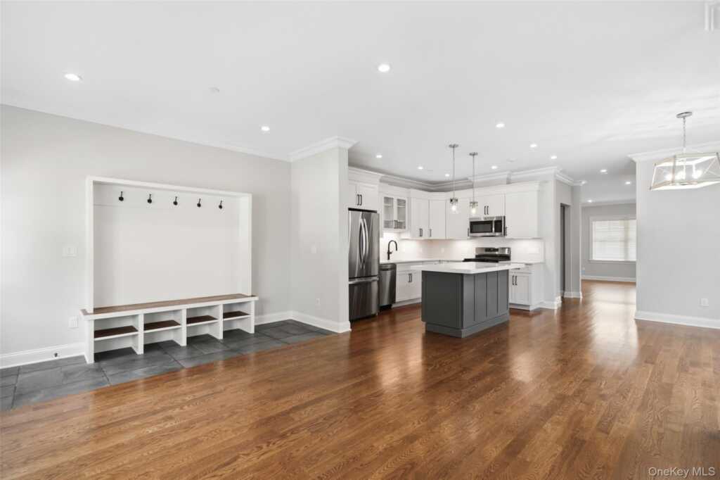 124-B Maple Avenue, Rye, NY 10580 - Photo 8 of 33