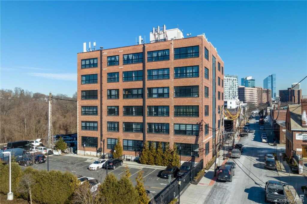 121 Westmoreland Avenue, Unit #610, White Plains, NY 10606 - Photo 19 of 20