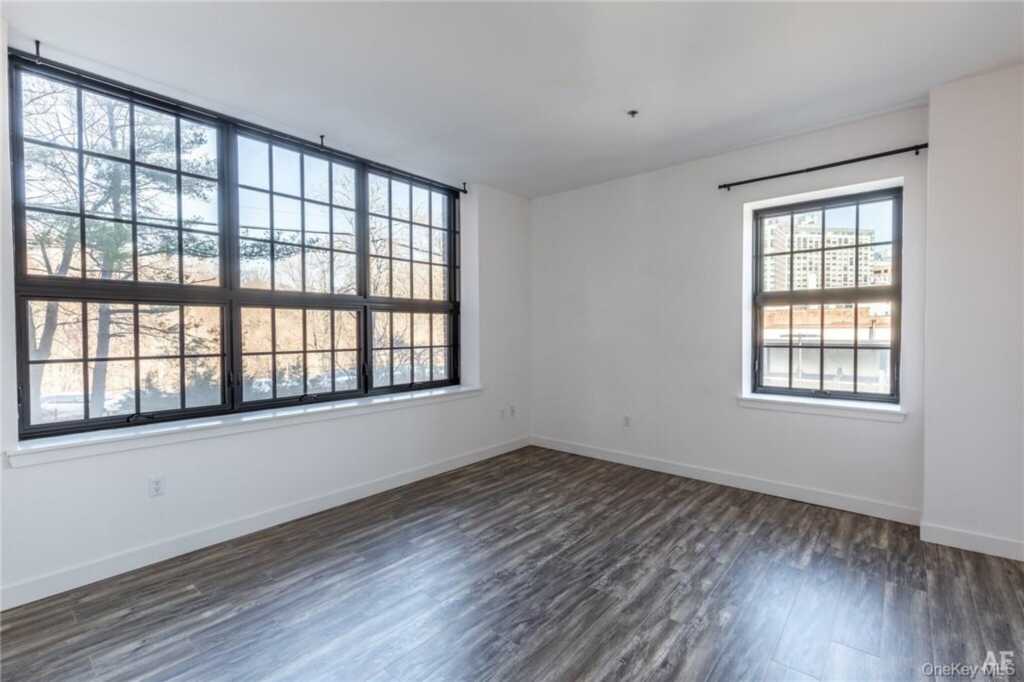 121 Westmoreland Avenue, Unit #610, White Plains, NY 10606 - Photo 4 of 20
