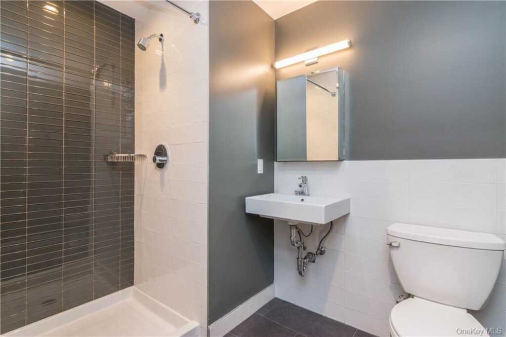 121 Westmoreland Avenue, Unit #610, White Plains, NY 10606 - Photo 7 of 20