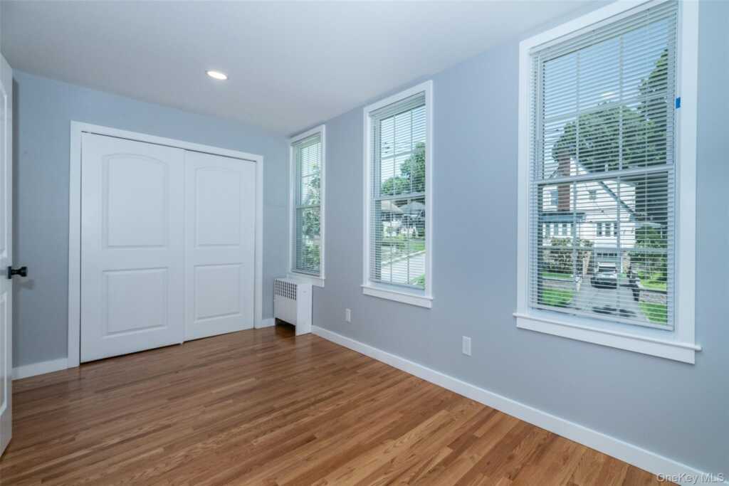 118 Pershing Avenue, New Rochelle, NY 10801 - Photo 22 of 29