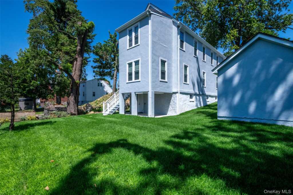 118 Pershing Avenue, New Rochelle, NY 10801 - Photo 24 of 29