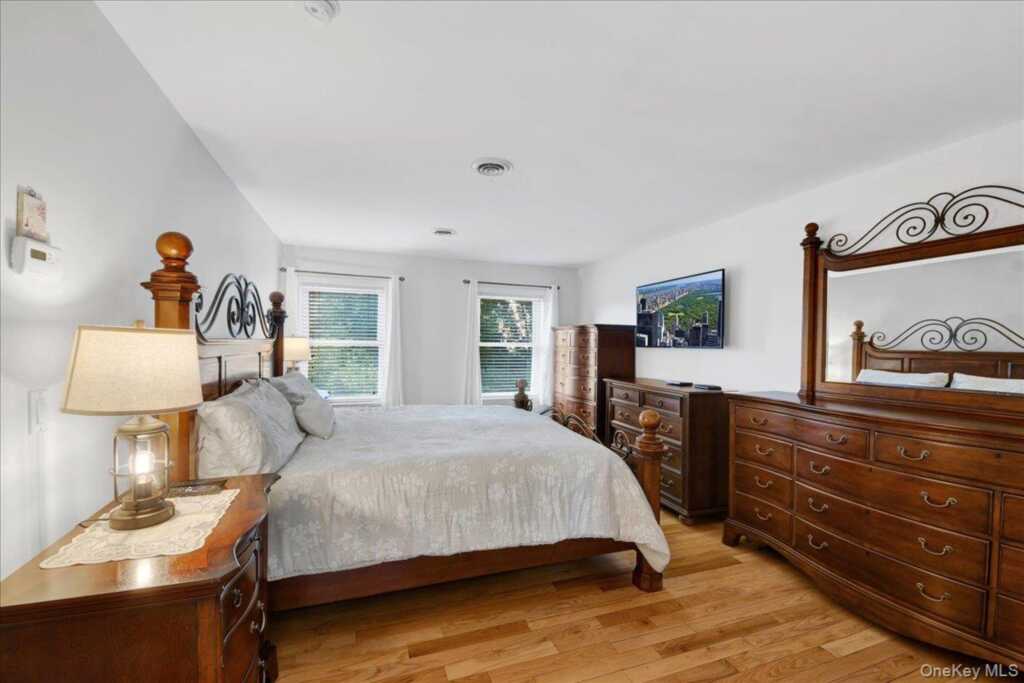 68 Bolton Avenue, White Plains, NY 10605 - Photo 14 of 35