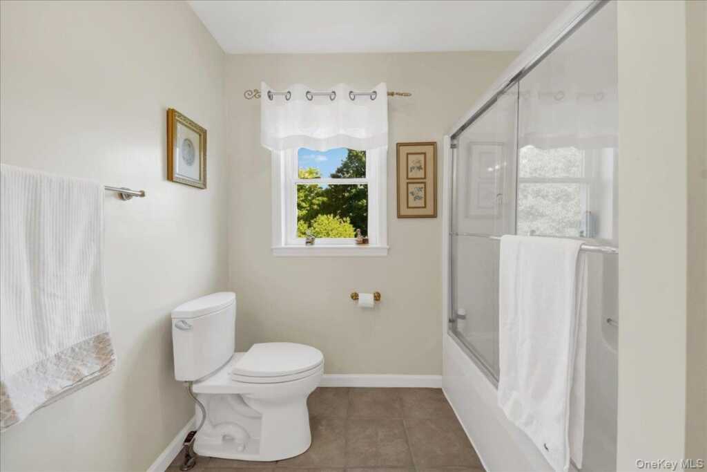 68 Bolton Avenue, White Plains, NY 10605 - Photo 19 of 35