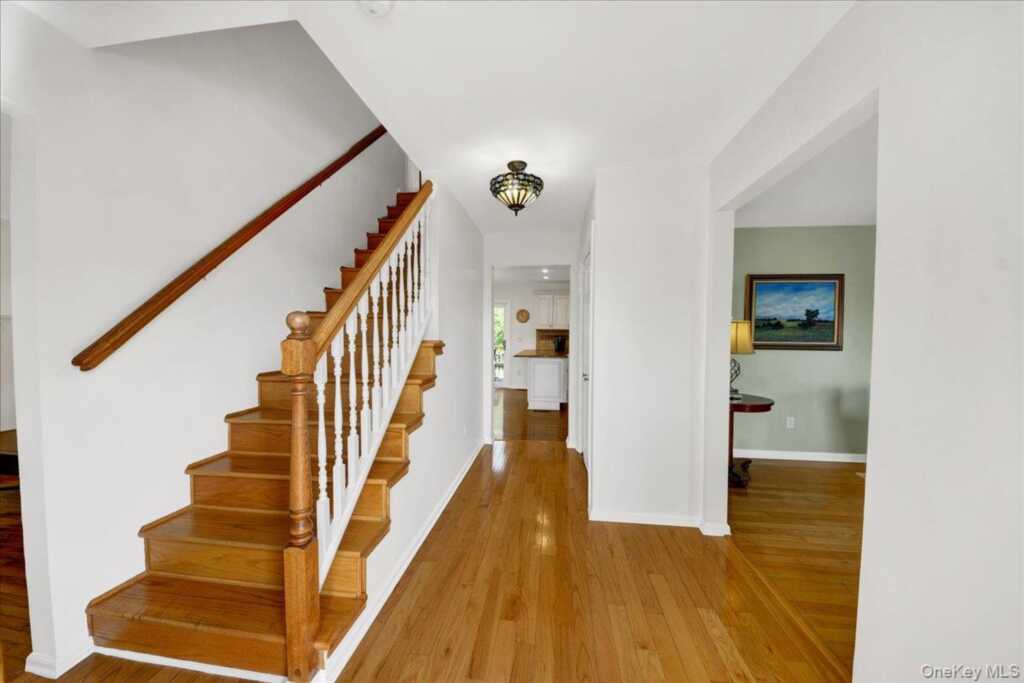 68 Bolton Avenue, White Plains, NY 10605 - Photo 3 of 35