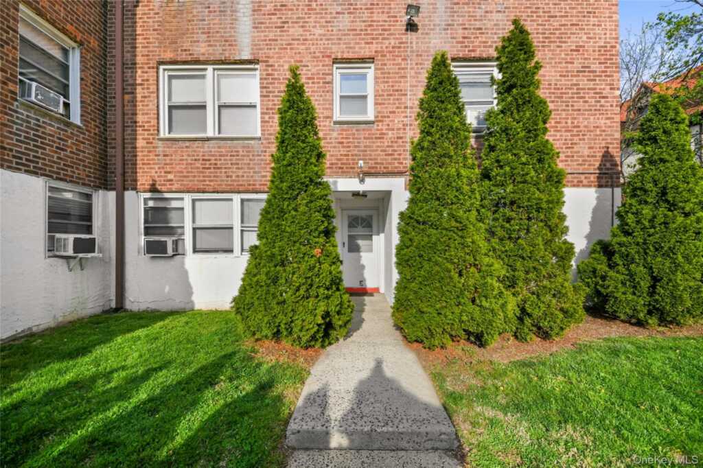 79 N Broadway, Unit #E, White Plains, NY 10603