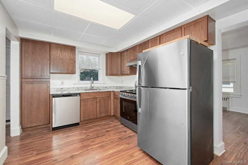 13 Concord Avenue, Unit #11, White Plains, NY 10606 - Photo 9 of 17