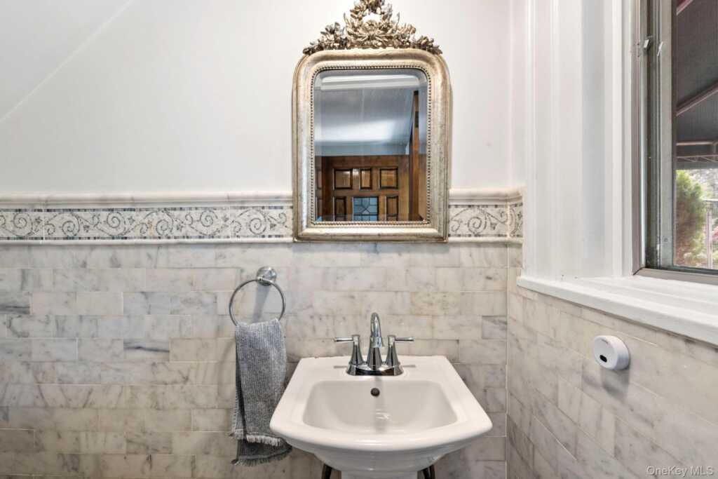 44 Fenimore Road, New Rochelle, NY 10804 - Photo 13 of 46