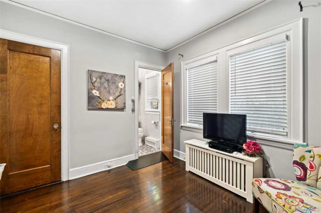 44 Fenimore Road, New Rochelle, NY 10804 - Photo 17 of 46