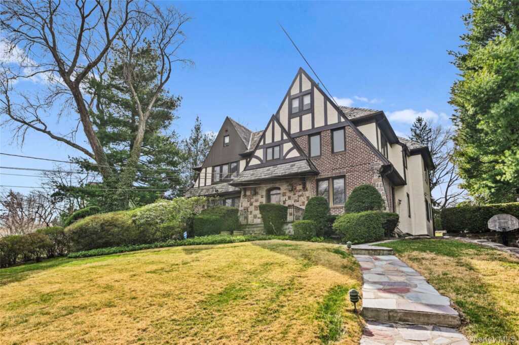 44 Fenimore Road, New Rochelle, NY 10804 - Photo 42 of 46